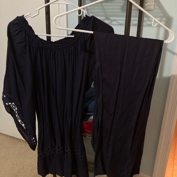 Size small - Picture 3 of 4